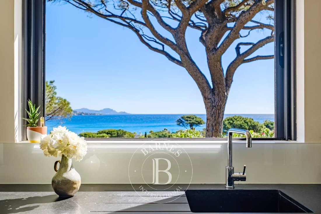 Villa in Basse Suane-Les Virgiles, Sainte-Maxime, France 4 - 17935117