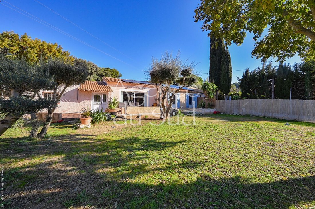 Villa in Nord, Sanary-sur-Mer, France 5 - 16778058