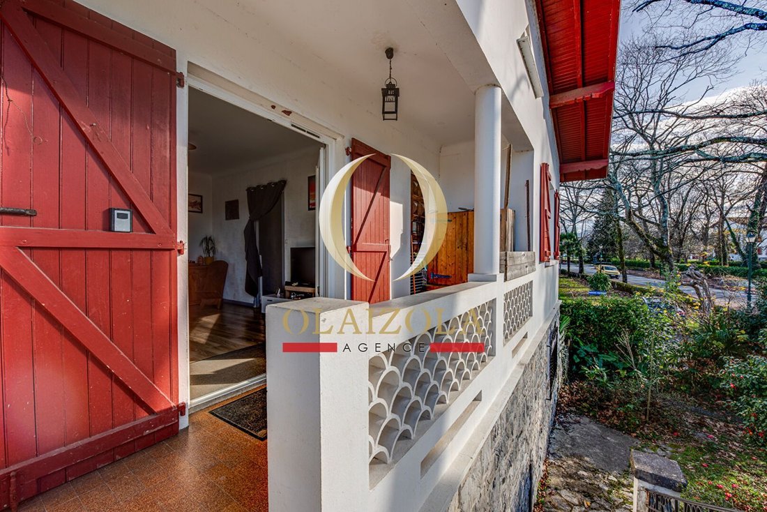 Maison à Cambo-les-Bains, Nouvelle-Aquitaine, France 2 - 16863056