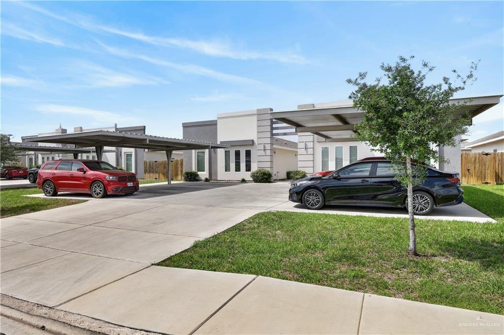 Edinburg, Texas, United States 4 - 17936931