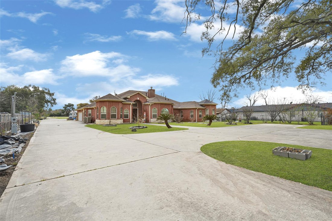 House in Houston, Texas, United States 3 - 17929337