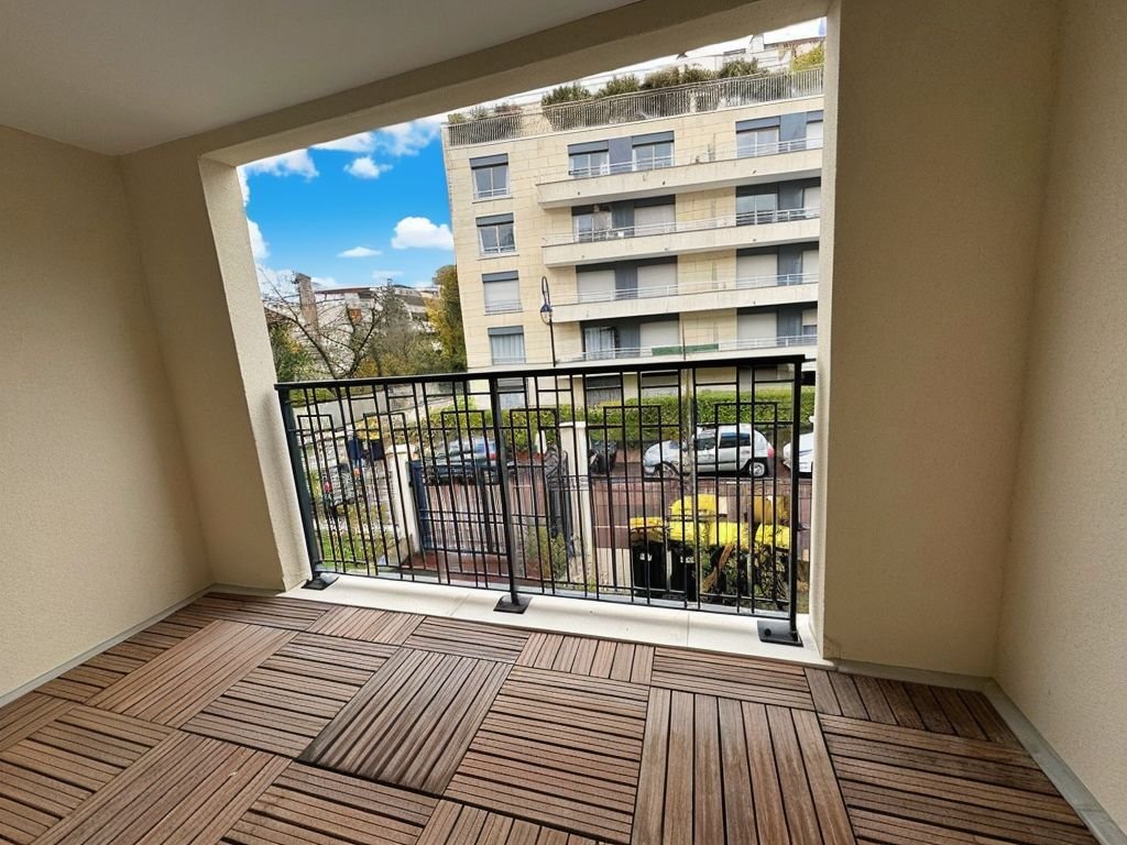 Apartment in Saint-Cloud, Ile-de-France, France 2 - 16467676