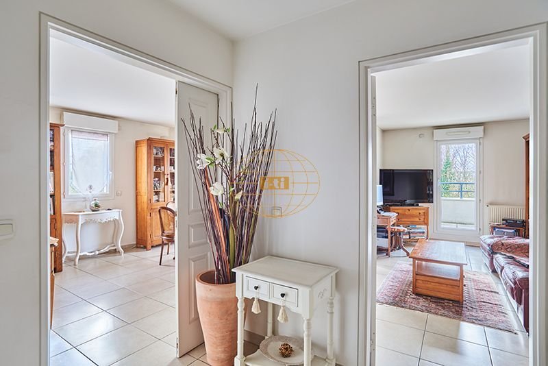 Apartment in Grenouillère-Marnois-Rive de Marne, Noisy-le-Grand, France 5 - 16709972
