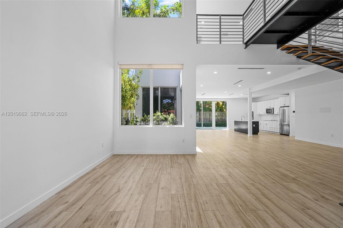 House in Miami, Florida, United States 5 - 17942540