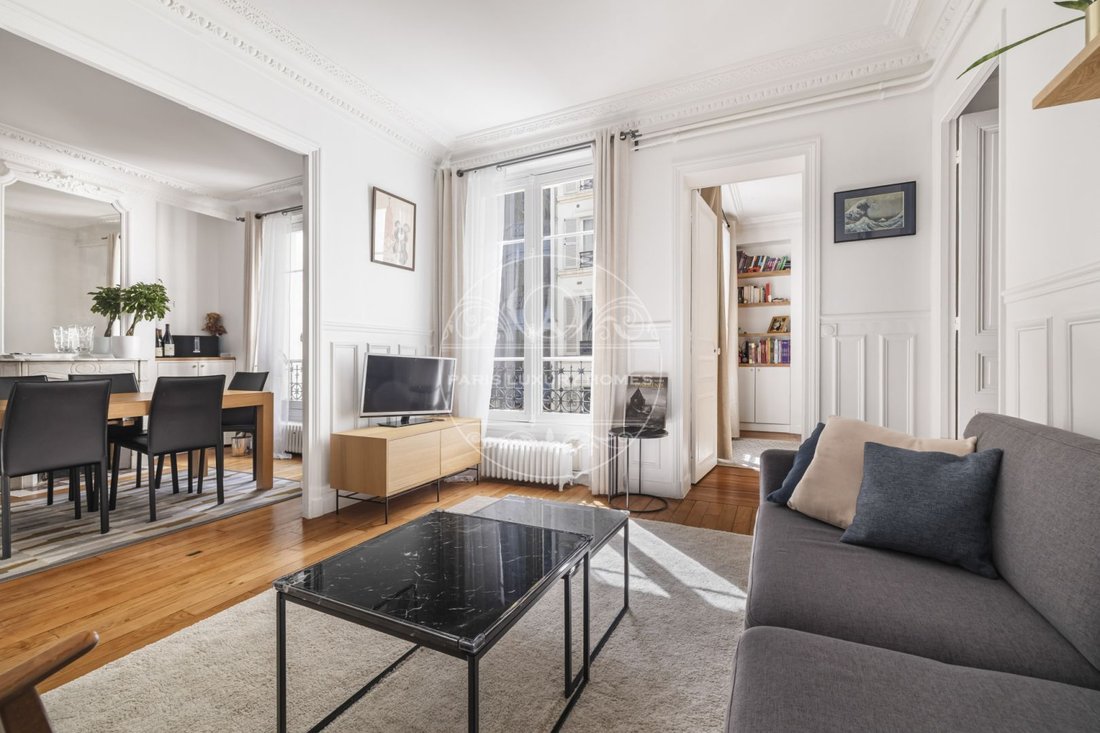 Apartment in Palais Royal, Paris 1er Arrondissement, Paris 2 - 17649860