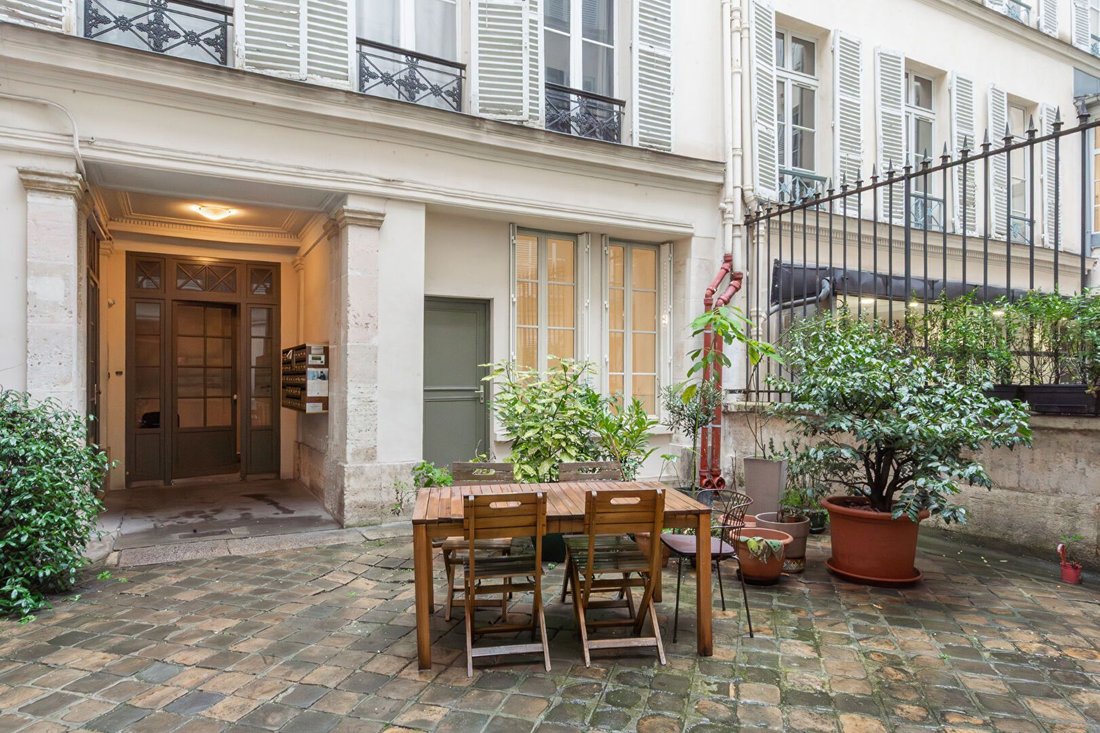 Apartment in Lorette-Martyrs, Paris 9e Arrondissement, Paris 1 - 16105178