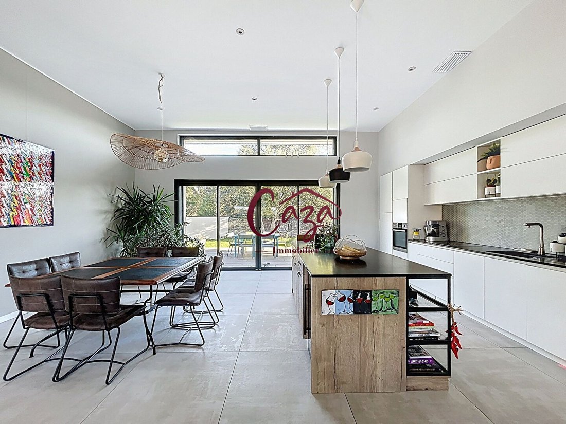 House in Latresne, Nouvelle-Aquitaine, France 2 - 16764278