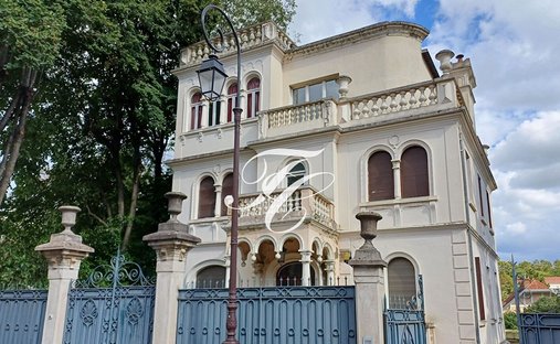 House in Saint-Mande, Ile-de-France, France 1