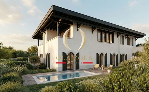 House in Acotz, Saint-Jean-de-Luz, France 1