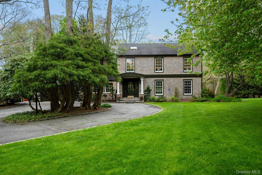 House in Yaphank, New York, United States 1 - 17933617