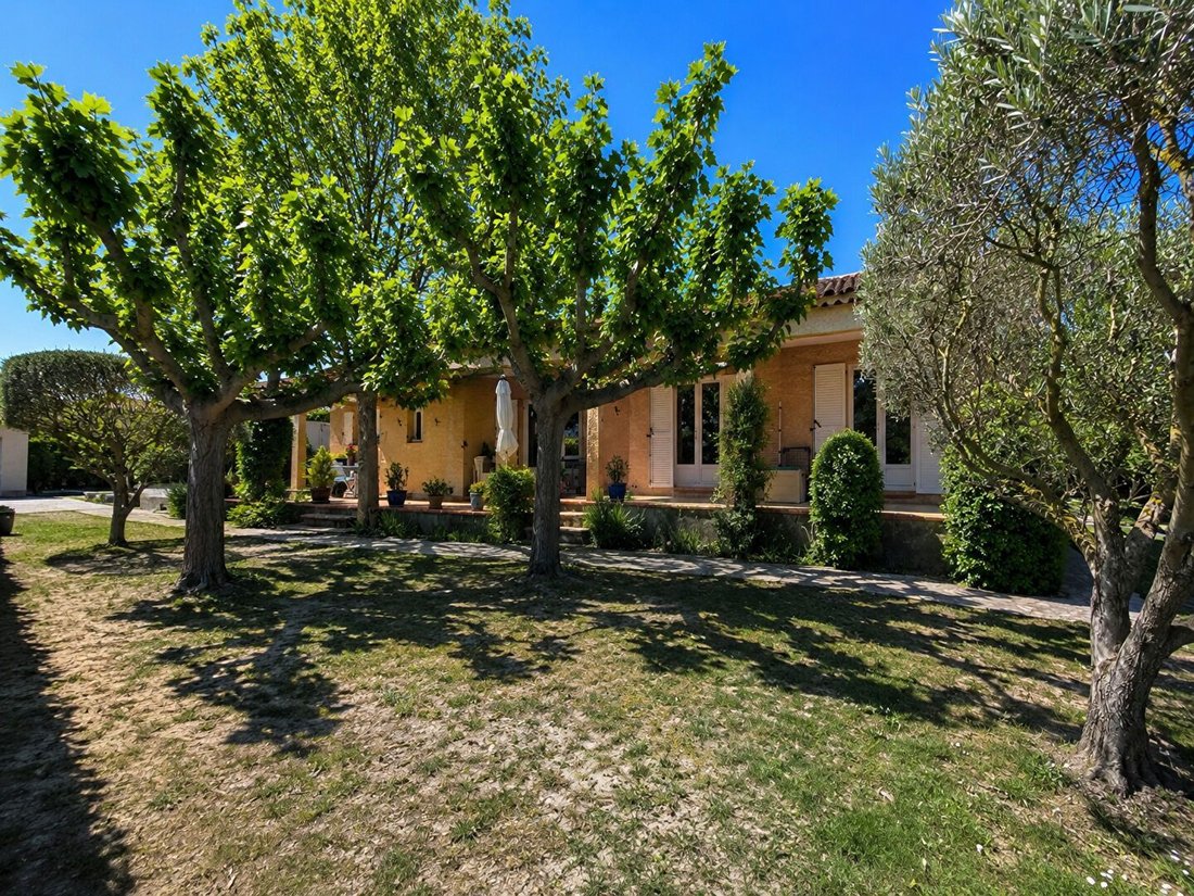 House in Ferrages, La Fare-les-Oliviers, France 2 - 17929703