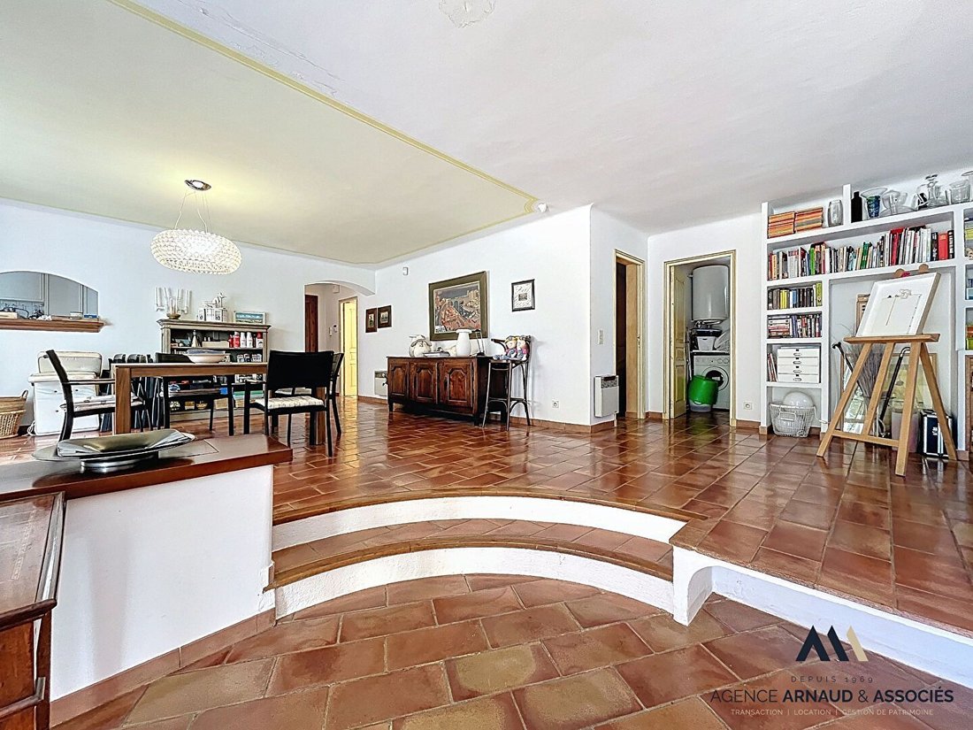 Villa in Saint-Cyr-sur-Mer, Provence-Alpes-Côte d'Azur, France 5 - 16123447
