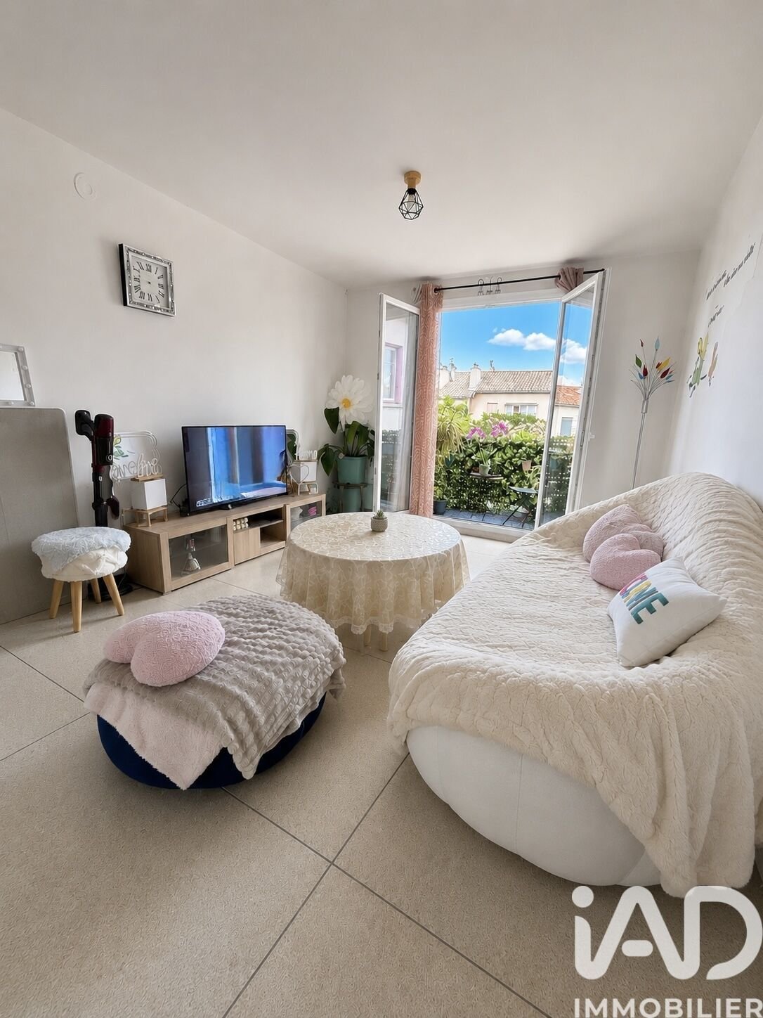 Apartment in Zone Est Diffuse, Saint-Tropez, France 2 - 17943836