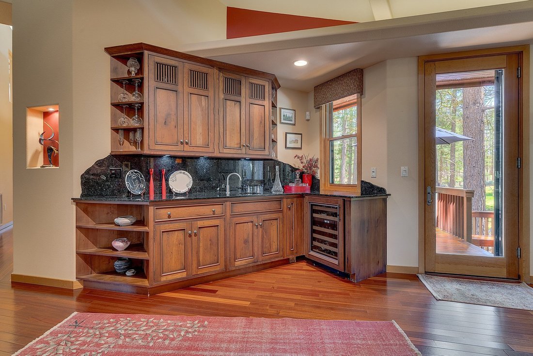House in Portola, California, United States 5 - 17930583