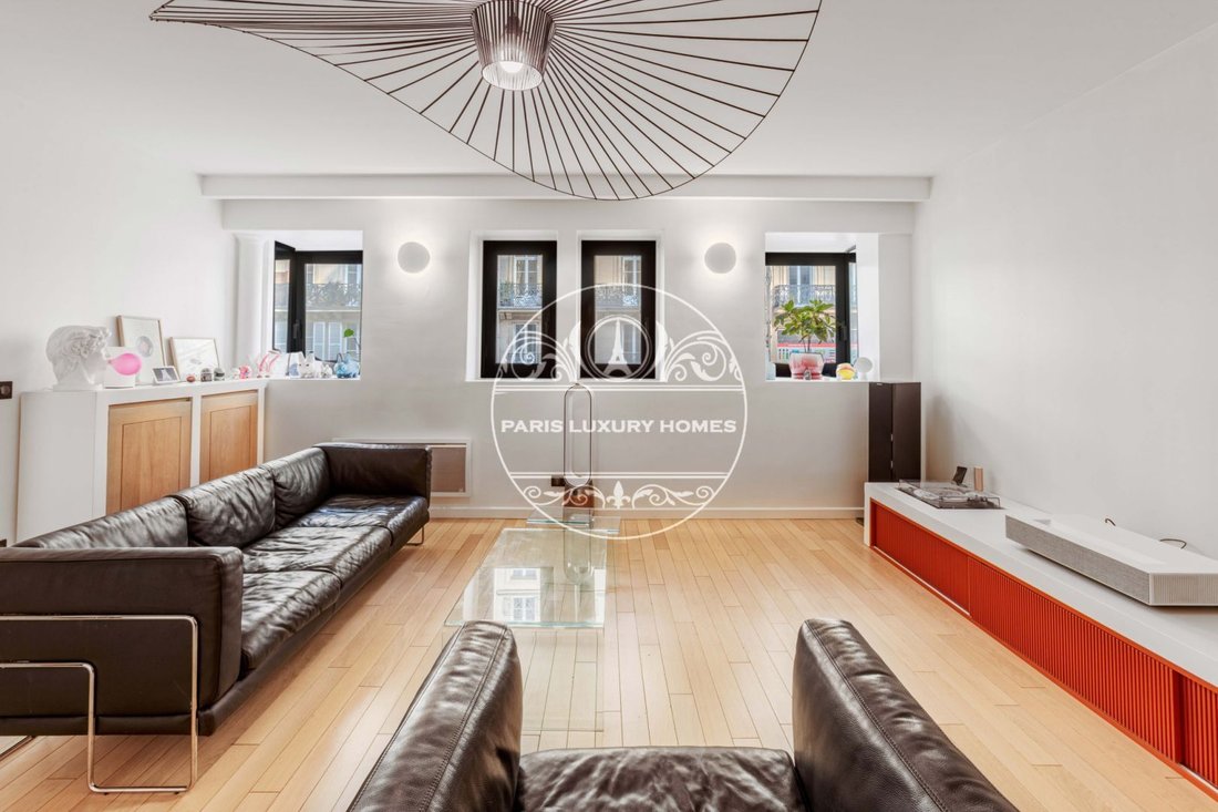 Apartment in Palais Royal, Paris 1er Arrondissement, Paris 4 - 16769646