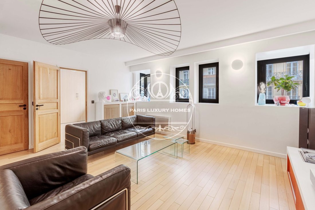 Apartment in Palais Royal, Paris 1er Arrondissement, Paris 3 - 16769646