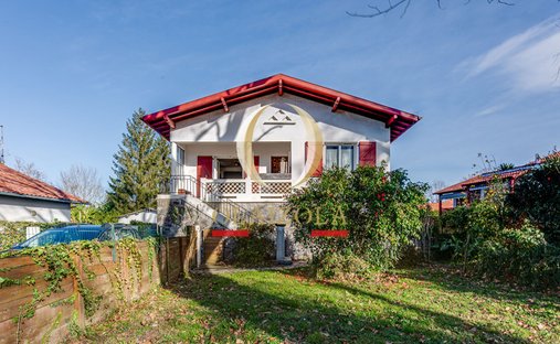 House in Cambo-les-Bains, Nouvelle-Aquitaine, France 1