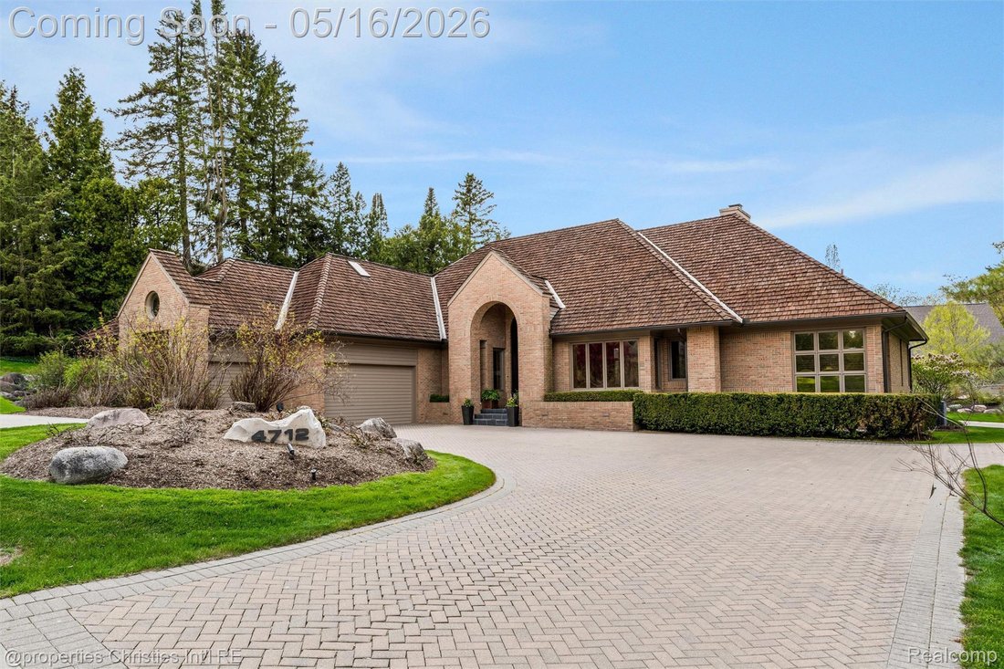 Condo in Bloomfield Hills, Michigan, United States 2 - 17942880