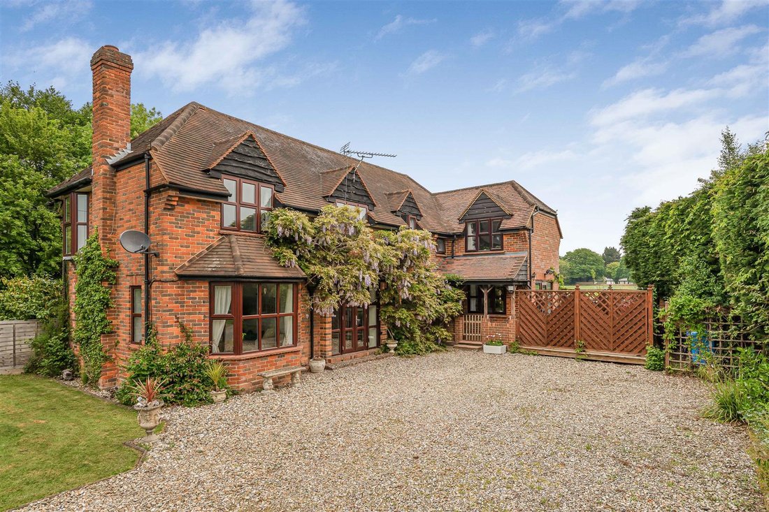 House in Maidenhead, England 1 - 17928258