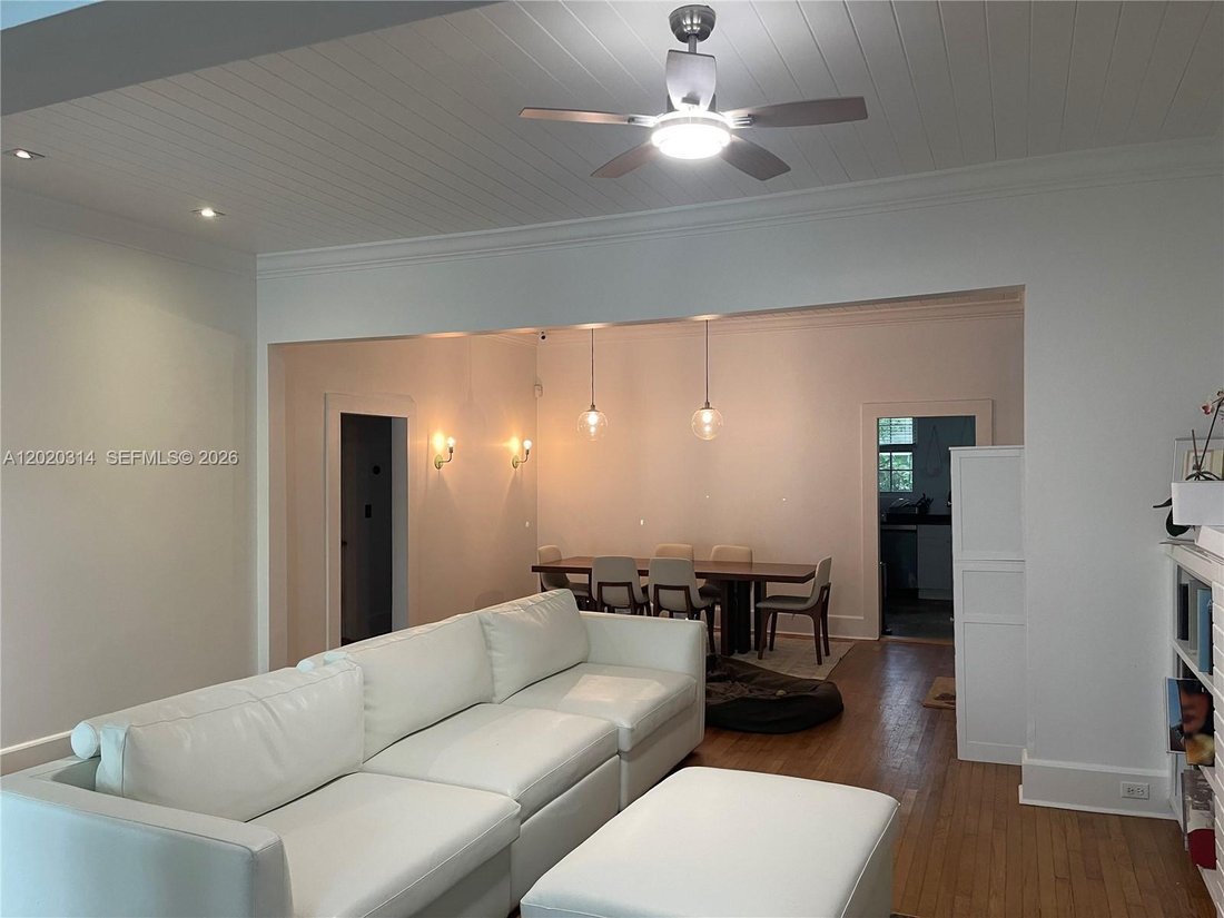 House in Miami, Florida, United States 3 - 17939184