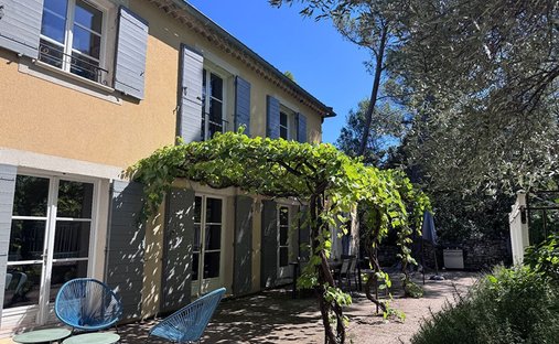 House in Montagne des Chèvres, Villeneuve-lès-Avignon, France 1