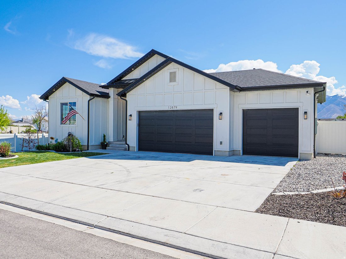 House in Riverton, Utah, United States 2 - 17933354