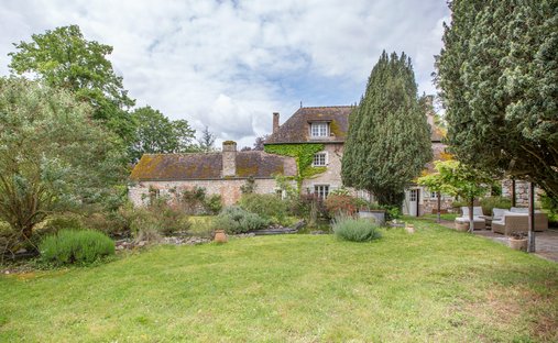 Villa in Vernon, Normandy, France 1