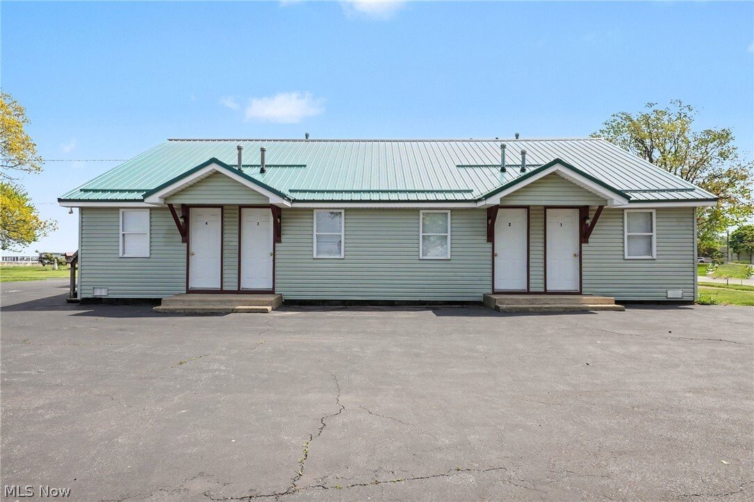 Conneaut, Ohio, United States 1 - 17932796