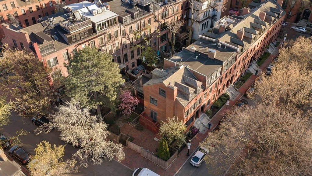 House in Boston, Massachusetts, United States 4 - 17935392