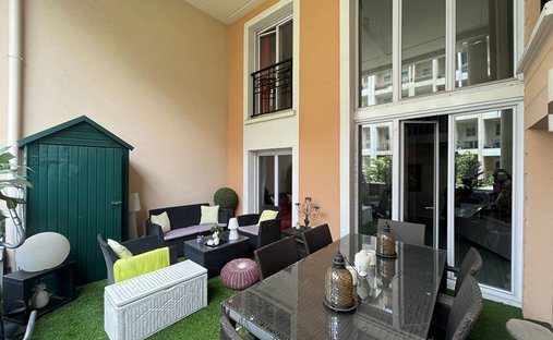 Apartment in Hôtel de Ville, Courbevoie, France 1