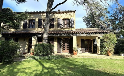 House in Montagne des Chèvres, Villeneuve-lès-Avignon, France 1