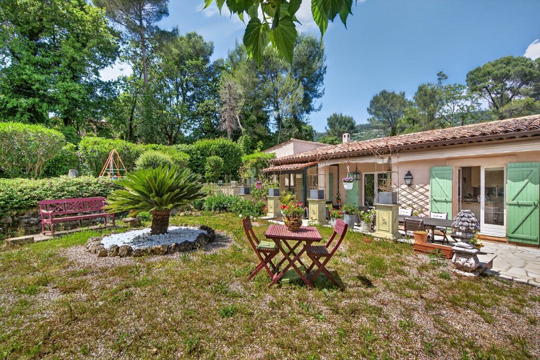 House in Est, Peymeinade, France 2 - 17935338