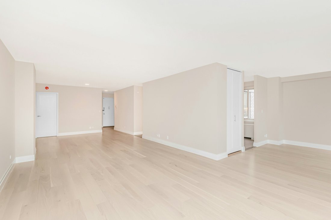Co Op in New York, New York, United States 5 - 16801437