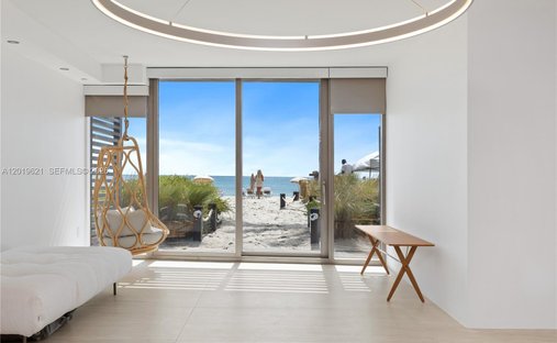 Condo in Golden Beach, Florida, United States 1