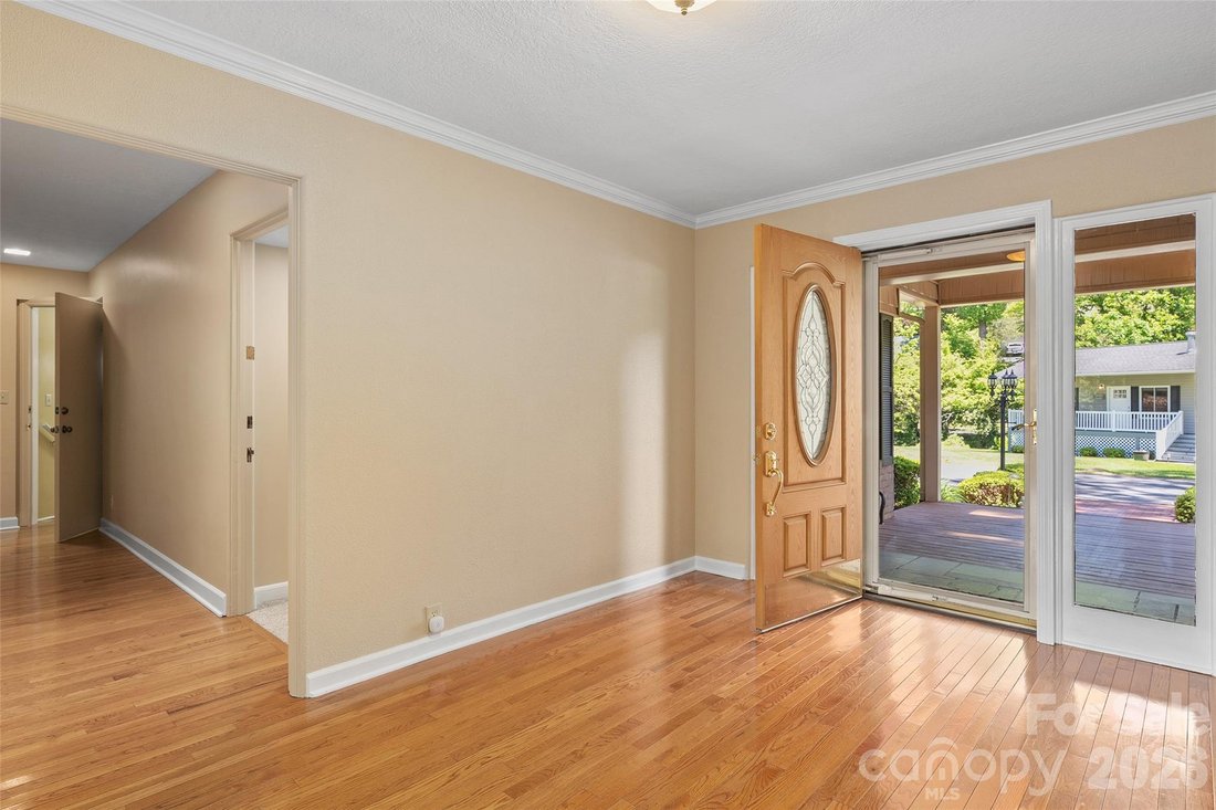 House in Waynesville, North Carolina, United States 4 - 17931322