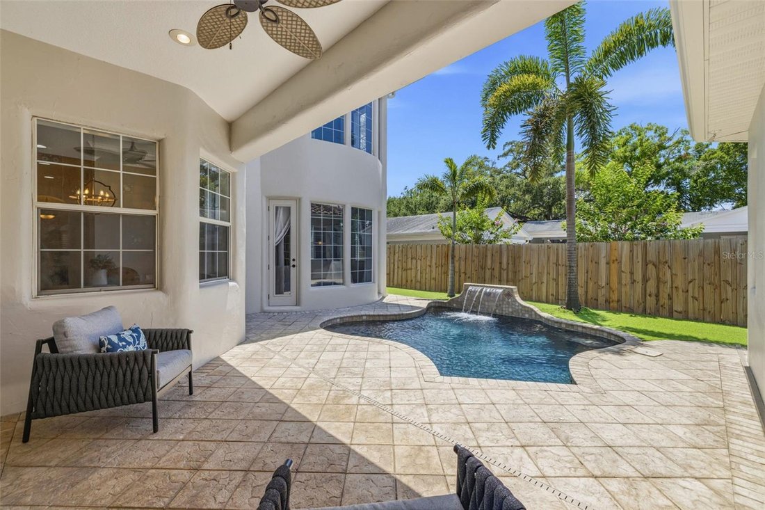 House in Tampa, Florida, United States 5 - 17935413