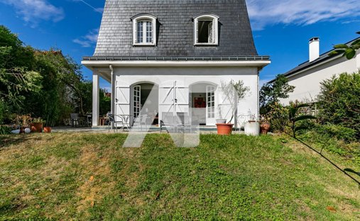 Casa en Jardín Parisiense, Clamart, Francia 1