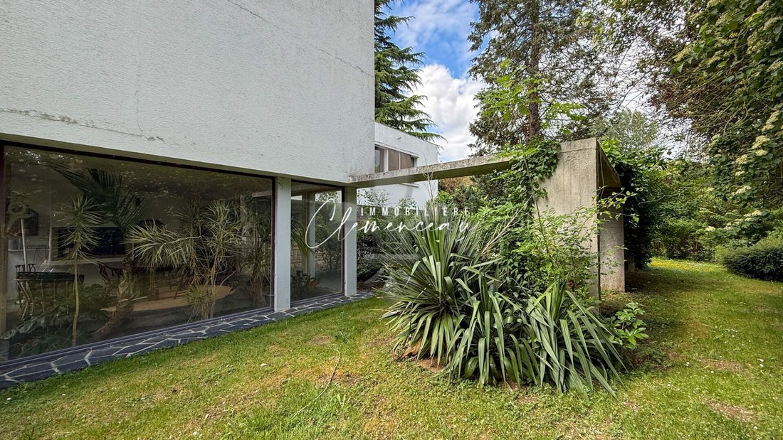 House in Poissy, Ile-de-France, France 4 - 17882863