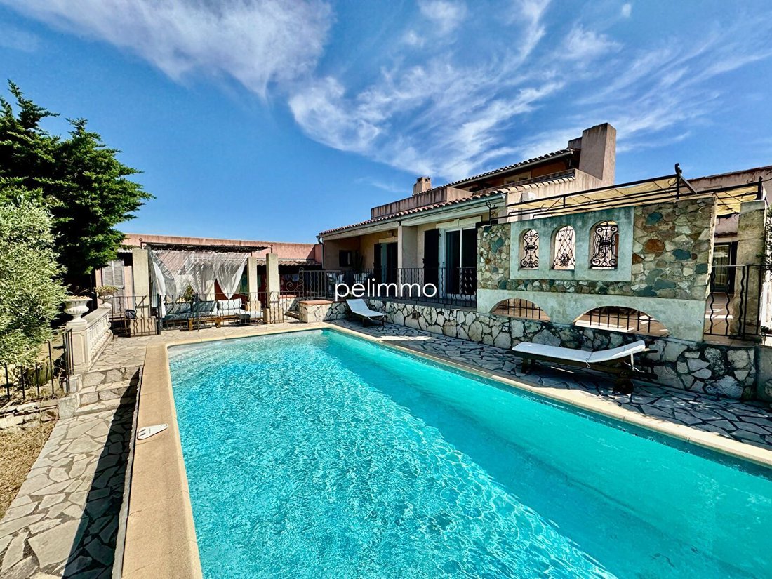 House in Aureille, Provence-Alpes-Côte d'Azur, France 1 - 15855944
