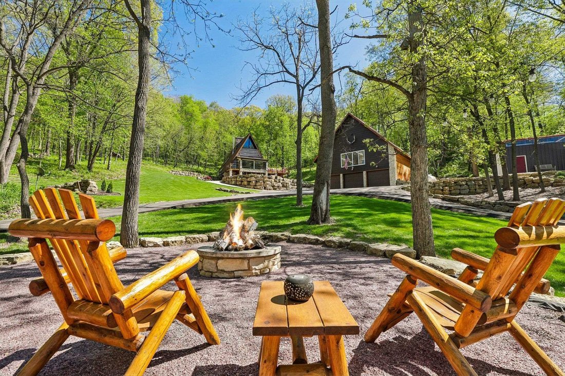 House in Black Earth, Wisconsin, United States 3 - 17933291