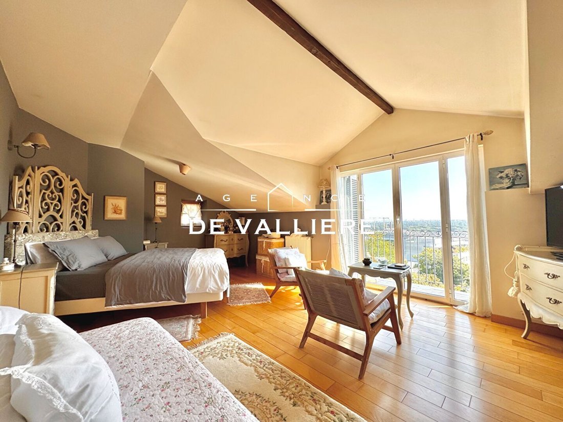 House in Plateau Ouest, Suresnes, France 5 - 16066904