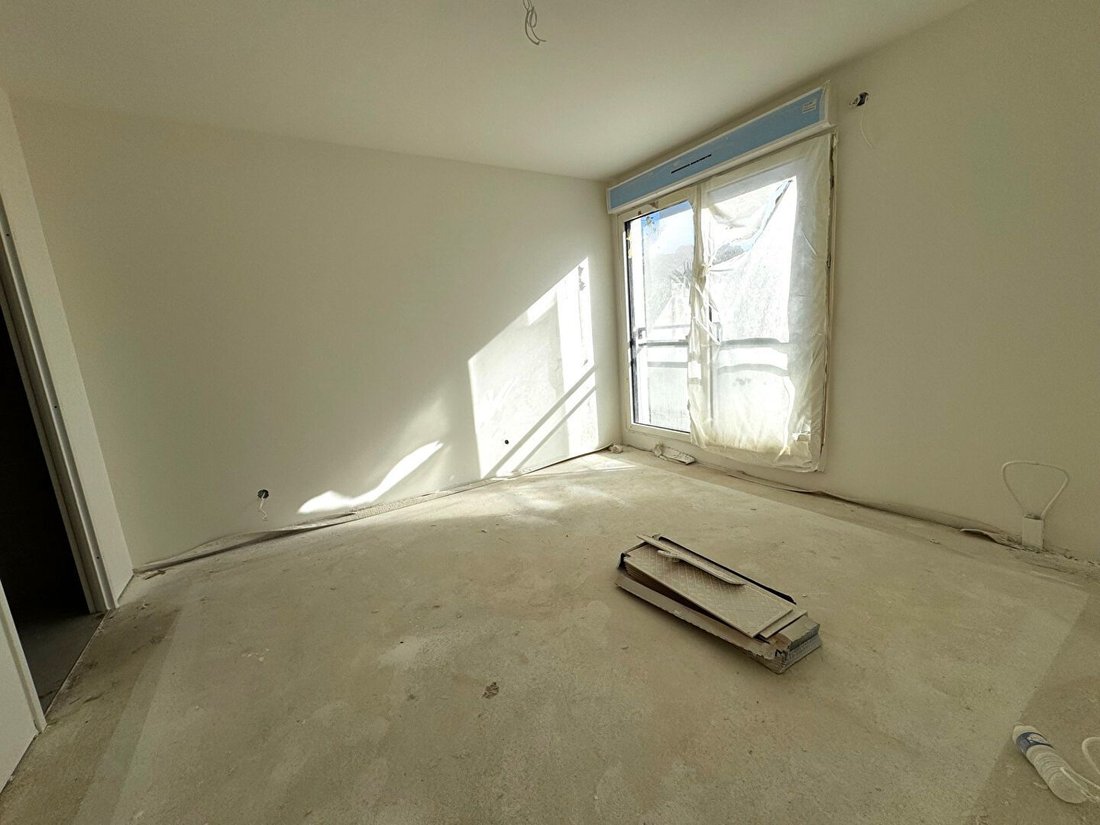 Apartment in Côte Saint Louis, Garches, France 5 - 16467414