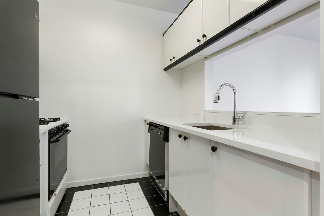 Condo in New York, New York, United States 4 - 16893195