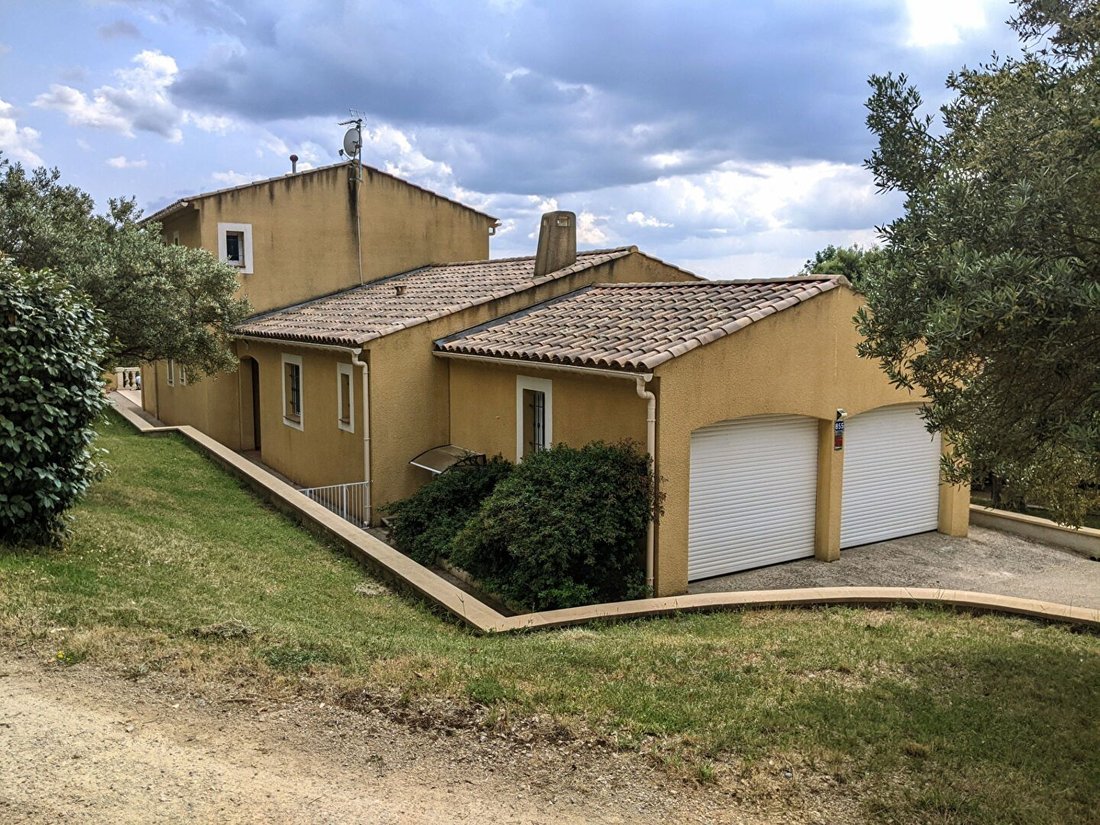 House in Aups, Provence-Alpes-Côte d'Azur, France 4 - 15653985