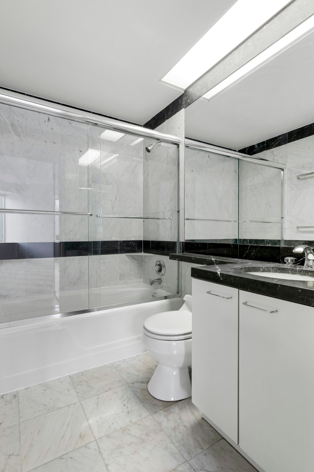 Condo in New York, New York, United States 5 - 16893195