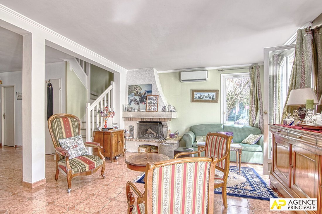 House in Forêt, Saint-Germain-en-Laye, France 2 - 16066428