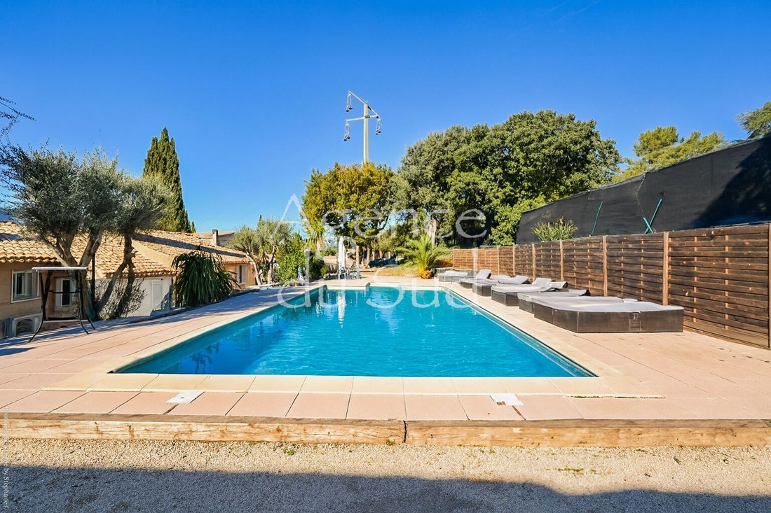 Villa in Nord, Sanary-sur-Mer, France 3 - 16778058