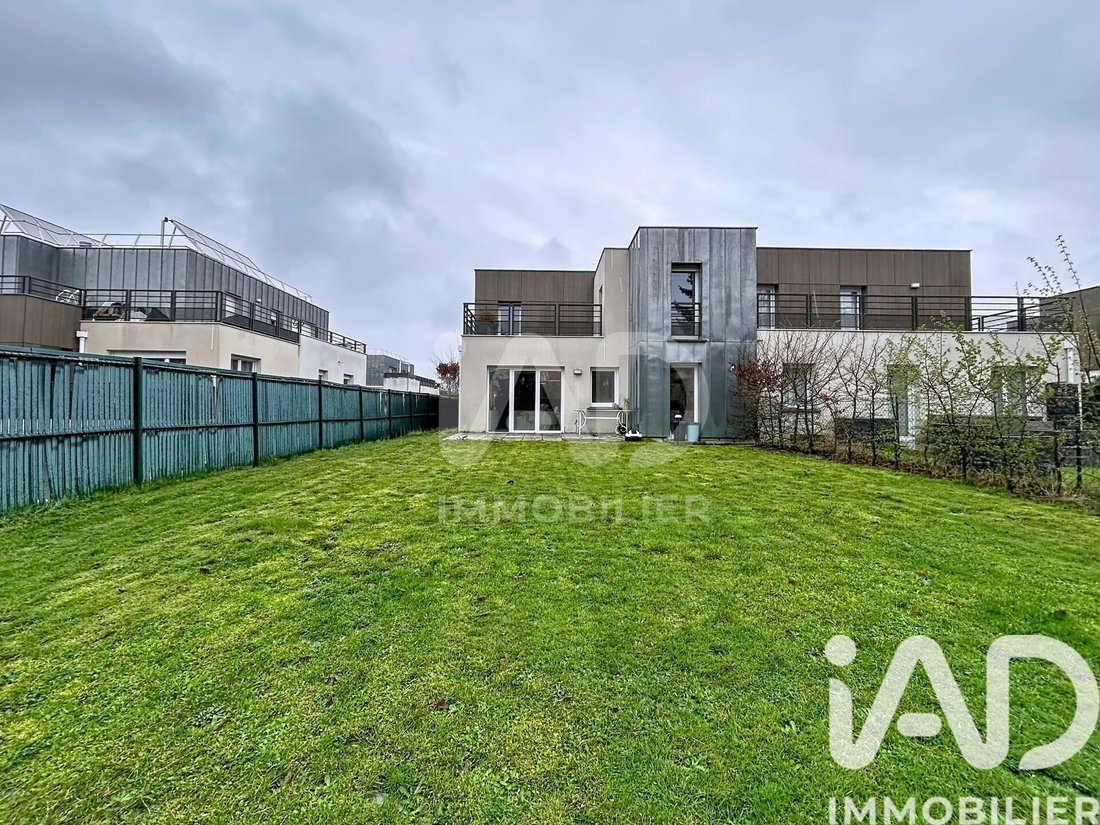 House in Villennes-sur-Seine, Ile-de-France, France 1 - 17943906