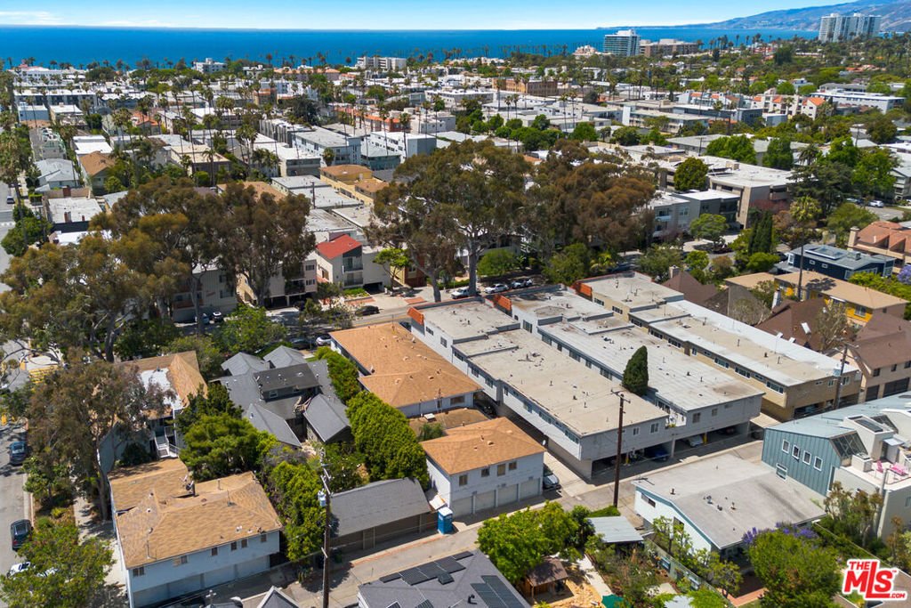 Santa Monica, California, United States 3 - 17933776