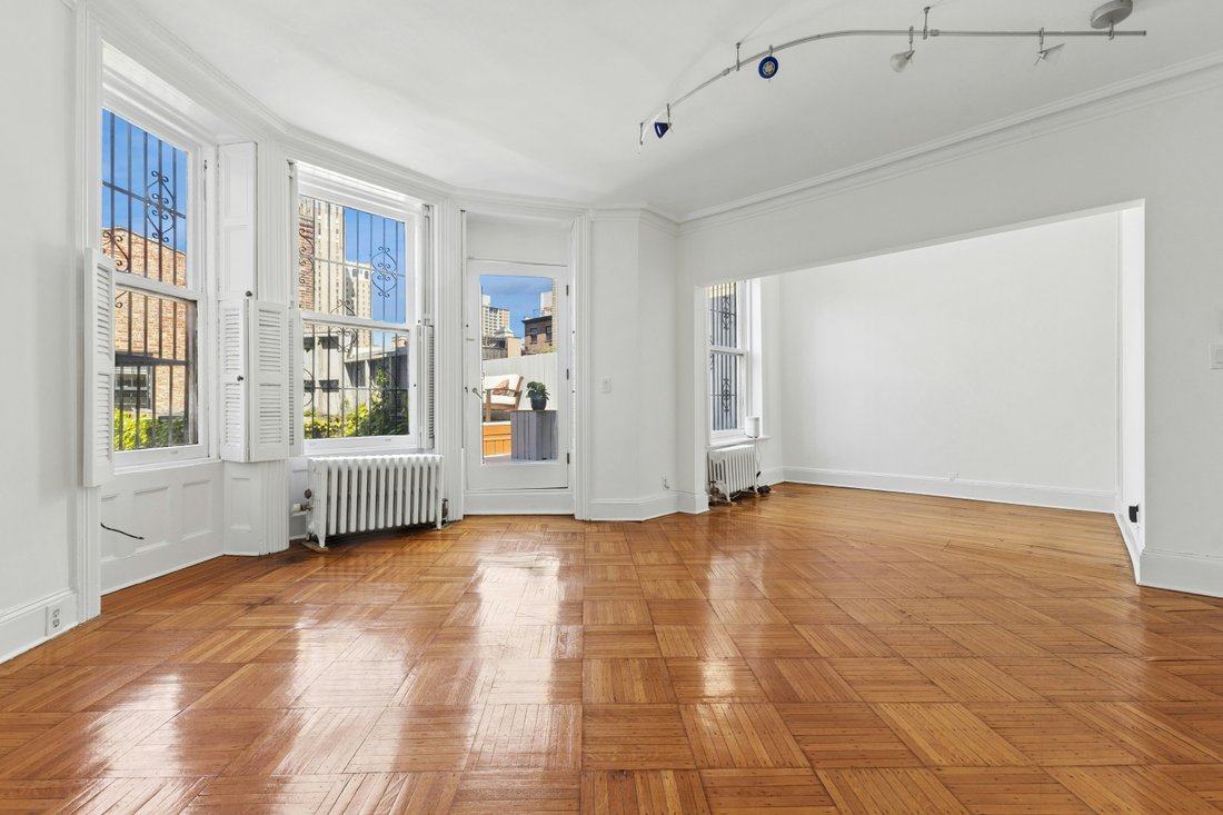 Co Op in New York, New York, United States 4 - 17898458